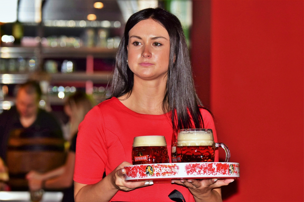 Slavnostní naražení Ruby Ale