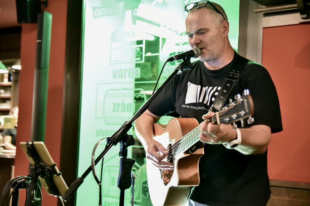 Václav Fajfr a kytara